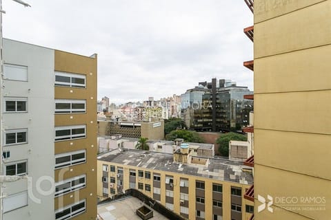 Image 17 - 250765
